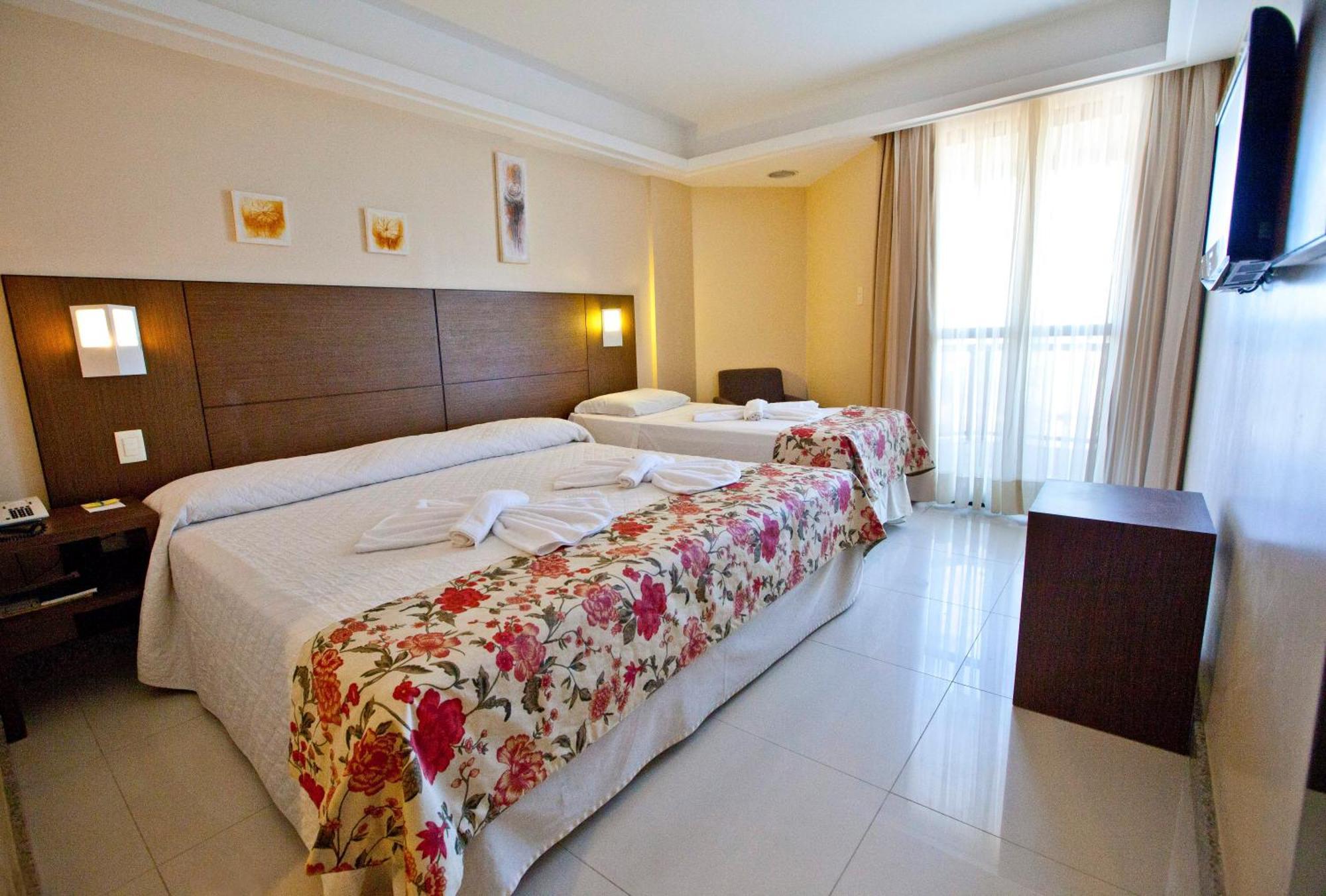 Quarto Triplo Superior com Vista do Mar